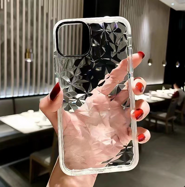 Transparent phone cove for iPhone 14