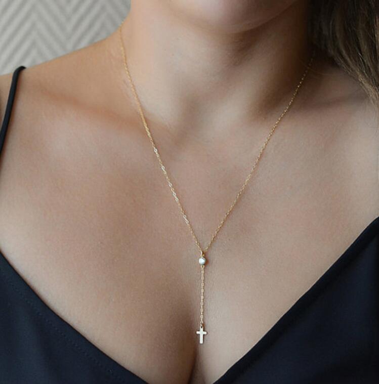 Small Gold Cross Pendant Necklace