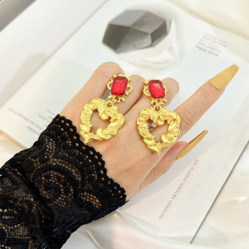Fashionable retro metal exaggerated love earrings for women