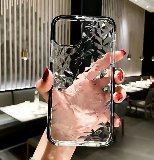 Transparent phone cove for iPhone 14