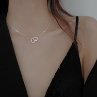 Double heart interlocking small love necklace