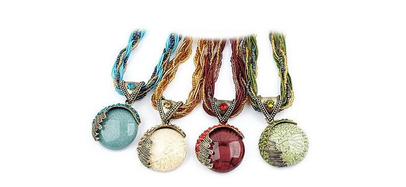 Popular Fashion Bohemian Turquoise Handwoven Necklace Pendant for Women