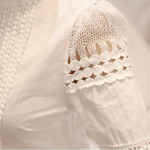 Long-sleeved White  Lace Hook Flower